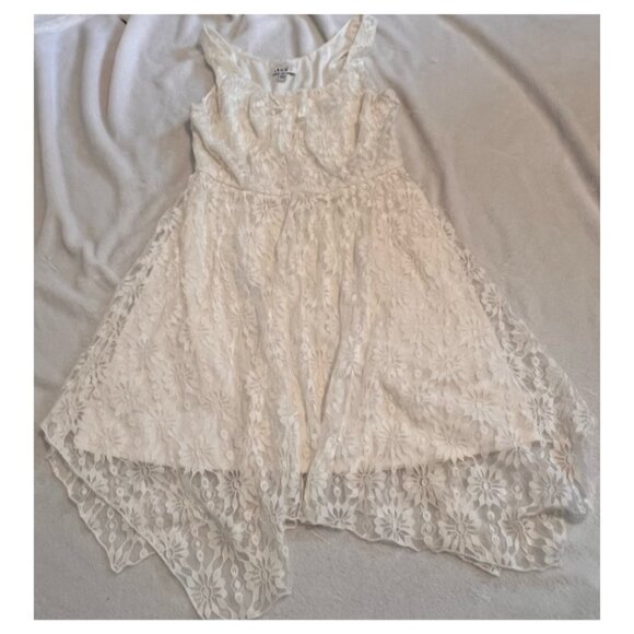 A.U.W. Dresses & Skirts - A.U.W Ivory Floral Lace Handkerchief Hem Dress Boho Bridal Shower Fit Flare M